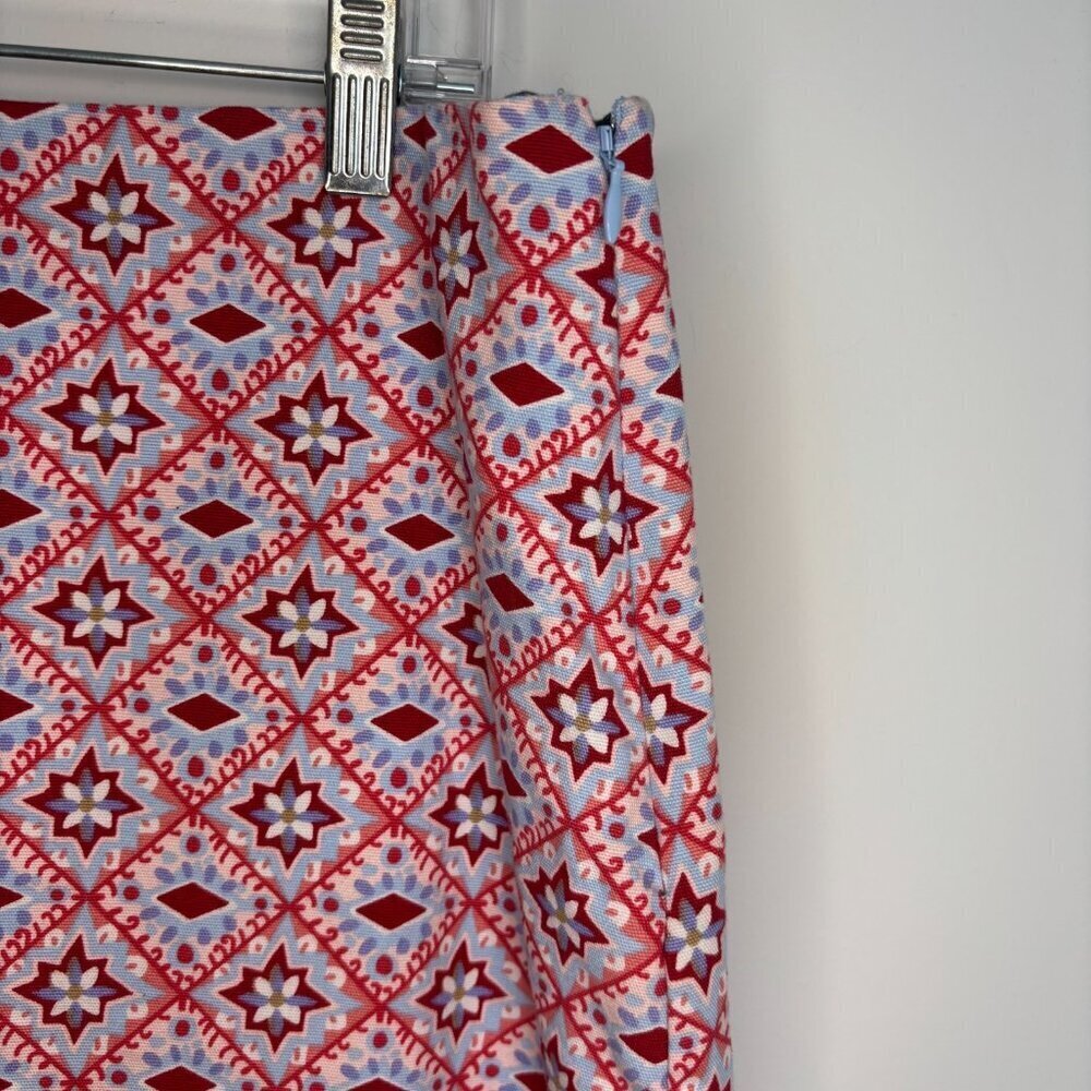 TALBOTS Pencil Skirt Womens 12 Red Blue Floral Geometric Lined Side Zip Hook/Eye - Picture 3 of 6